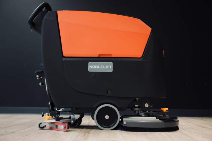 Machine de nettoyage sol industriel Québec
